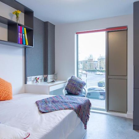 En Suite Rooms & Studios, Coventry - Sk Bagian luar foto